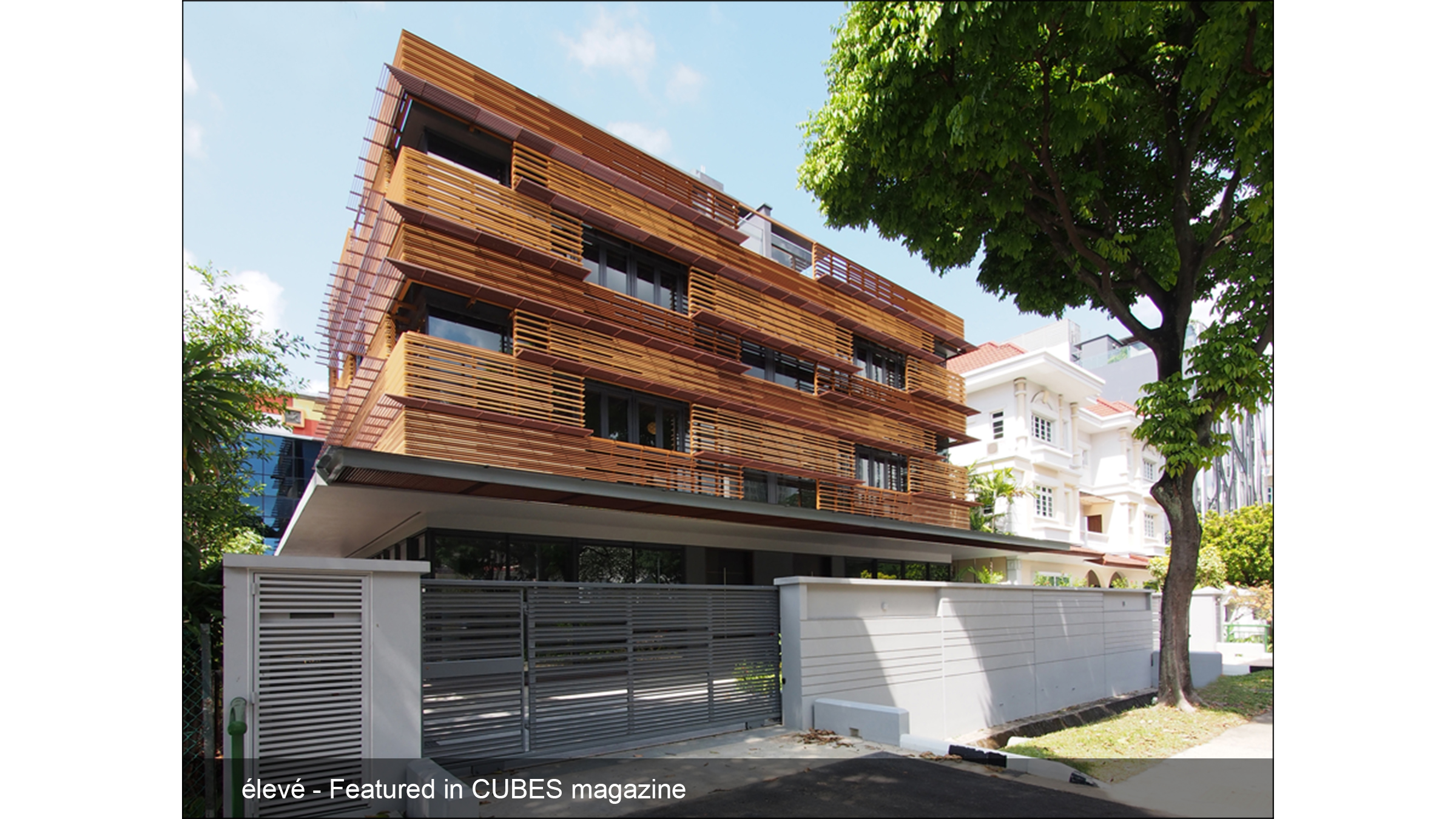 Exterior of élevé